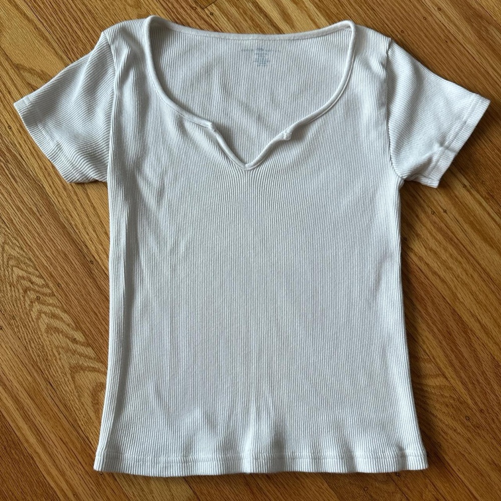 Brandy Melville White Ribbed Top XS/S